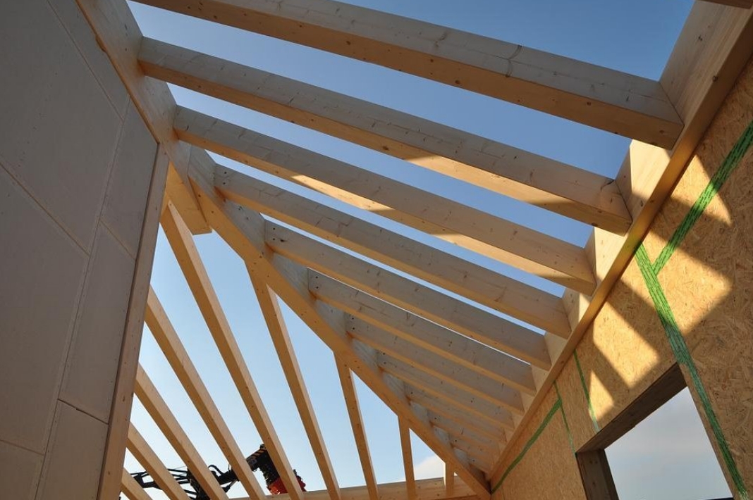 [Translate to Deutsch:] Jolie charpente en bois